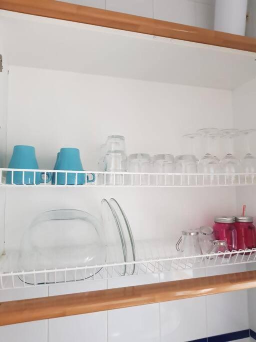 Enjoy Netflix Parking Segun Disponibilidad Apartment Sevilla Bagian luar foto